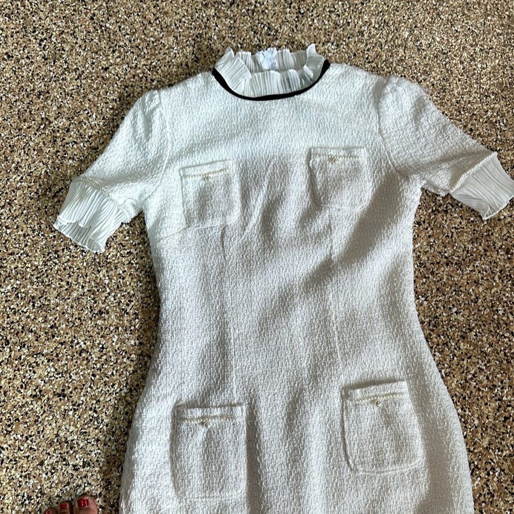 Elegant White Dress With Frills View 3